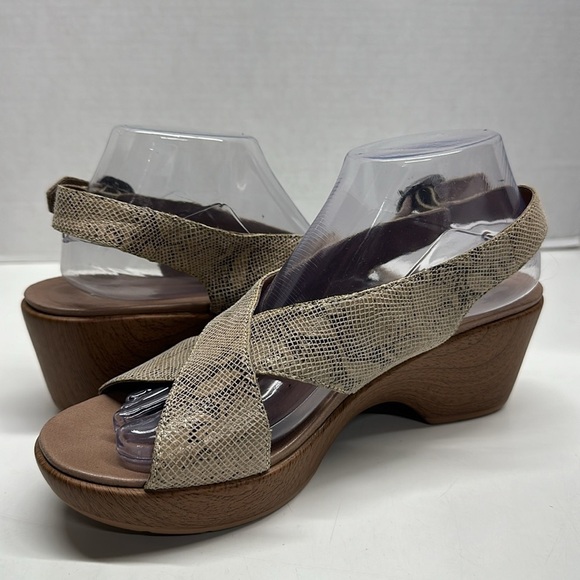 Dansko Jacinda Slingback Crossover Sandals Shoes Snake Print Tan Brown EU 40 10 - Picture 6 of 11